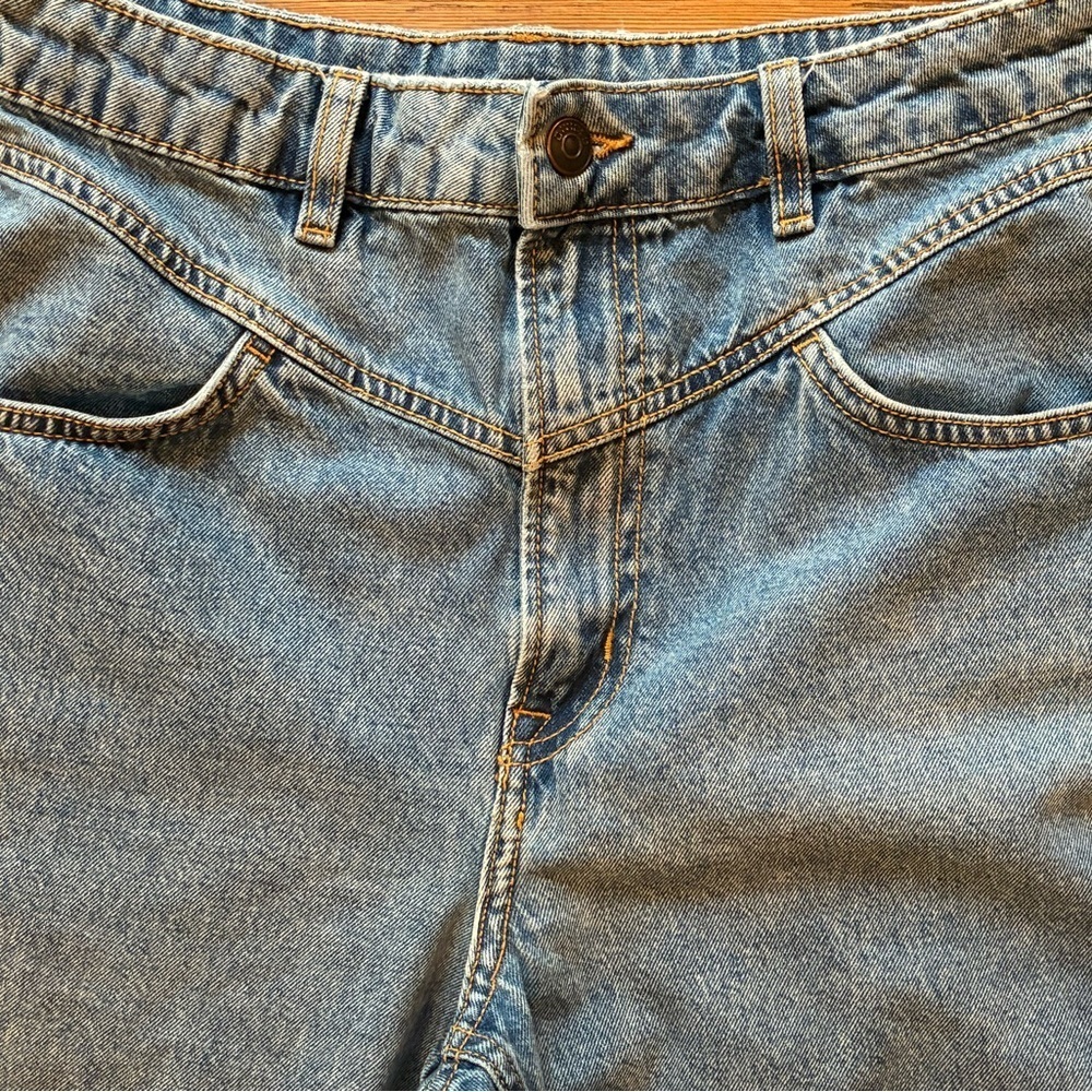 H&M Divided Mom Jeans Light Wash High Rise Tapered Leg Women’s Size 10 - Picture 2 of 12